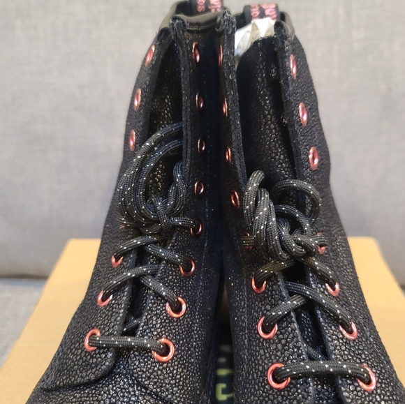 DR. MARTENS 1460 EYELET BEJEWELLED BOOTS BLACK WOMEN SIZE 10 - Picture 13 of 16